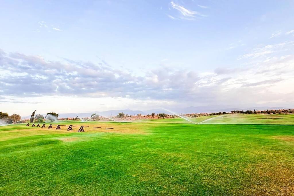 Waky Club Large Luxury Villa Marrakesh Bagian luar foto