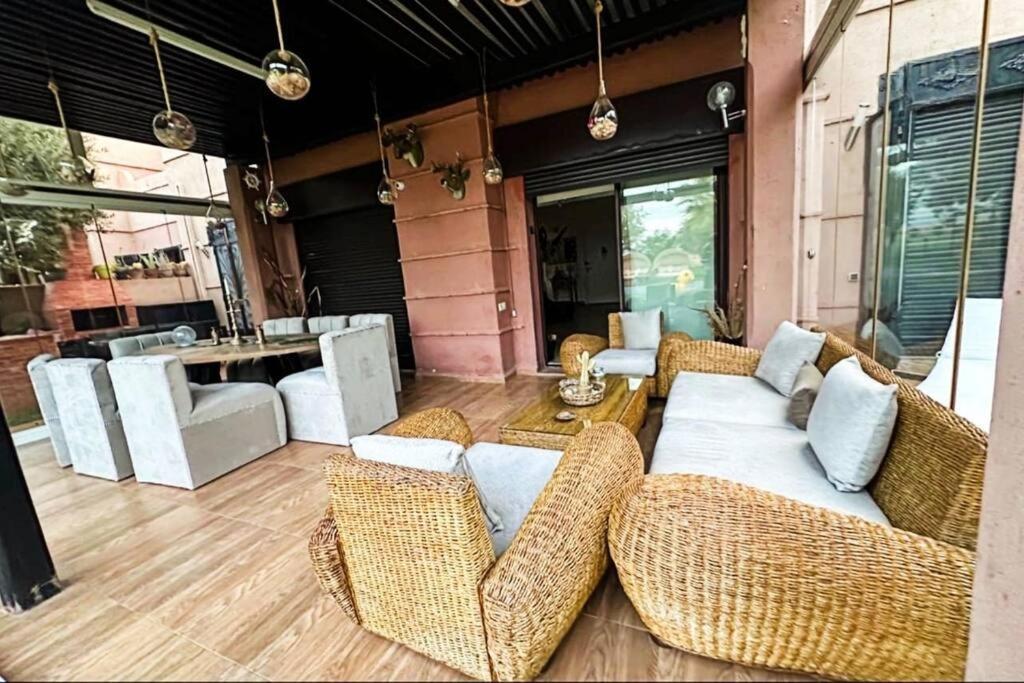 Waky Club Large Luxury Villa Marrakesh Bagian luar foto