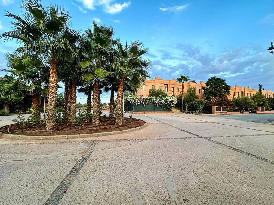 Waky Club Large Luxury Villa Marrakesh Bagian luar foto
